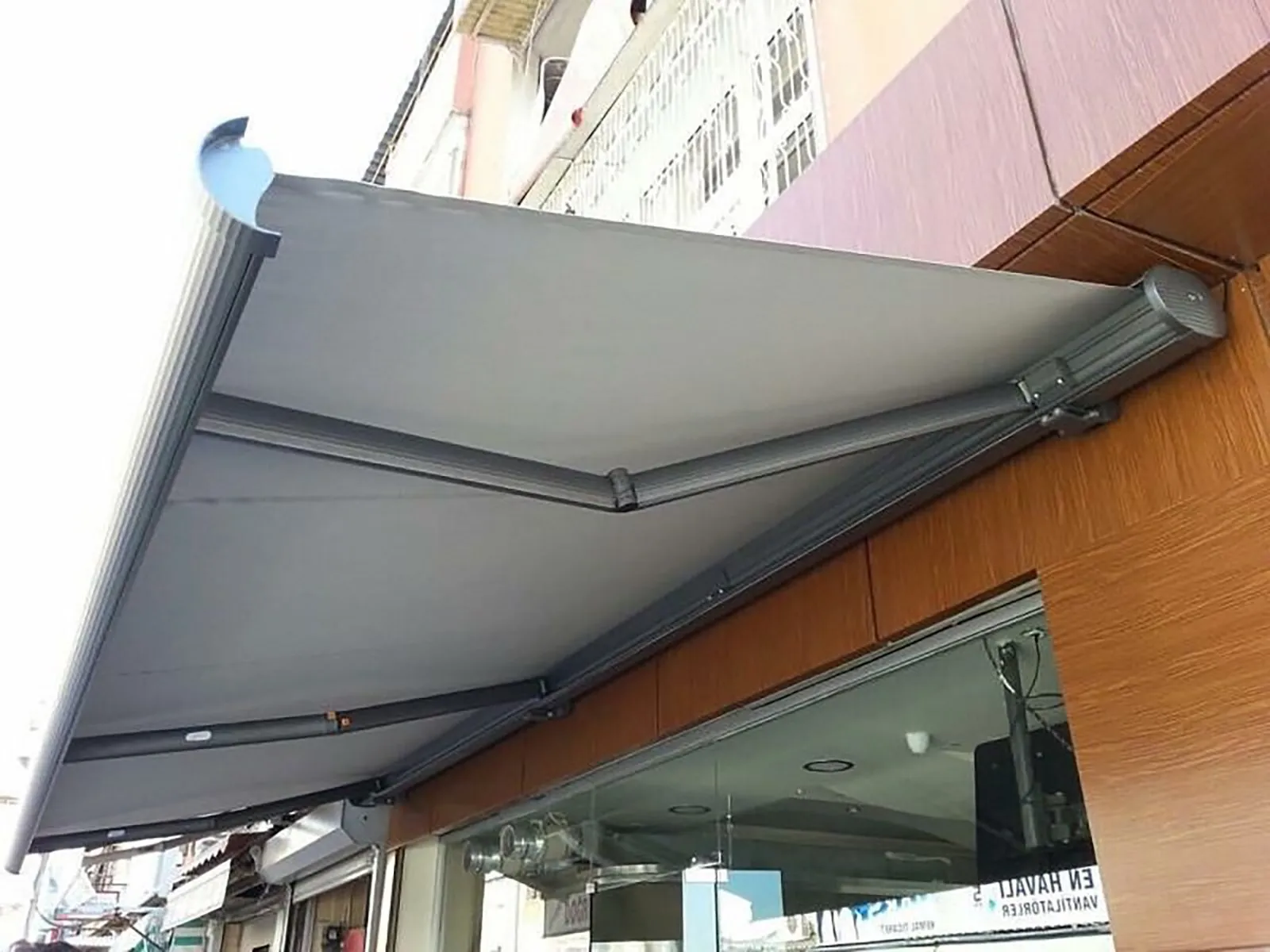 Sancaktepe kasetli tente uygulaması – Salimoğulları Tente