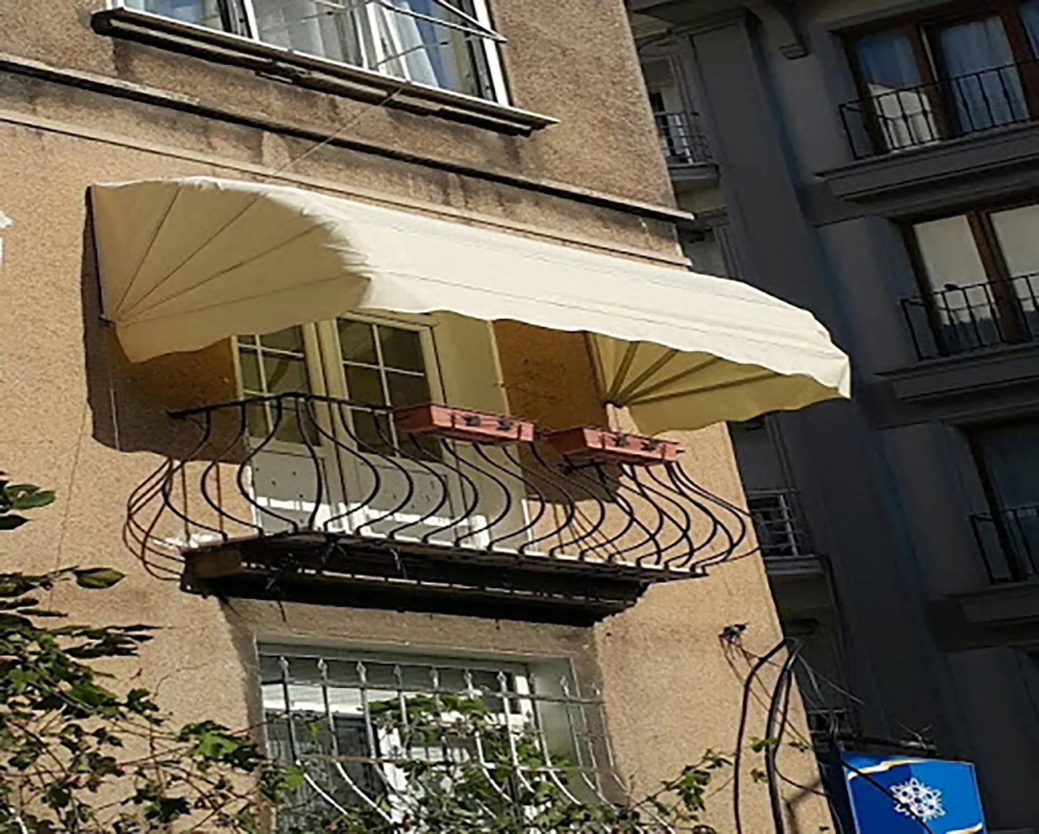 Sultanbeyli körüklü tente uygulaması – Salimoğulları Tente